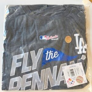Authentic Collection 2017 Los Angeles Dodgers Fly the Pennant T-shirt NEW Sz XL